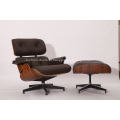 Cadeira de sala de couro e otomano Rosewood Eames